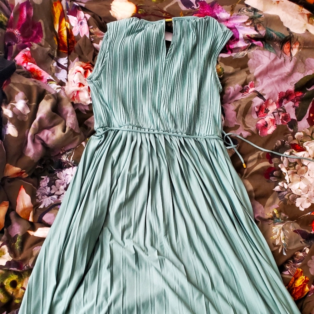Beautiful green dress